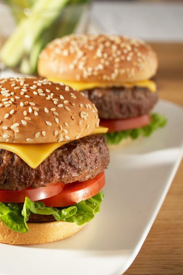 classic-beef-cheeseburgers